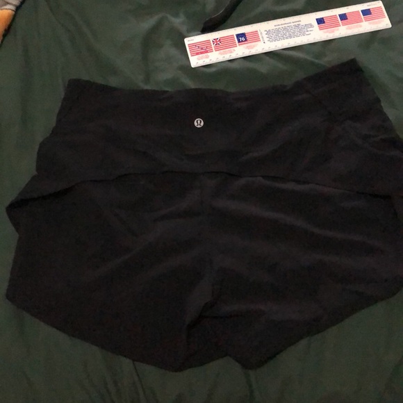 Lululemon record speed shorts - Picture 6 of 6